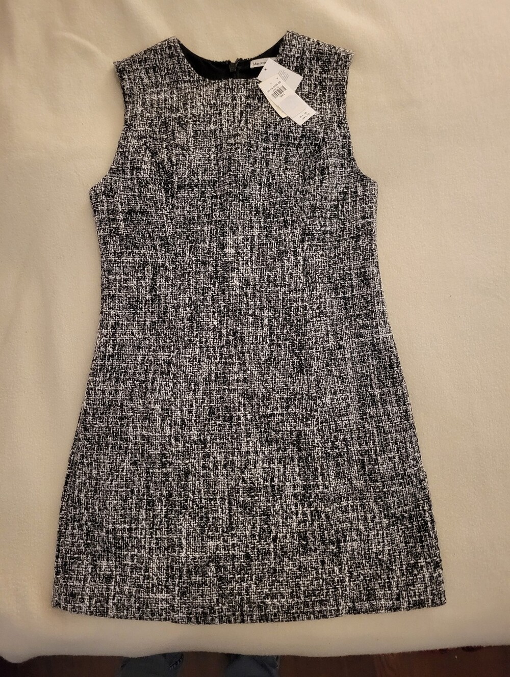 Abercrombie & Fiitch Sleeveless Black and White Textured Fall Dress Pockets NWT